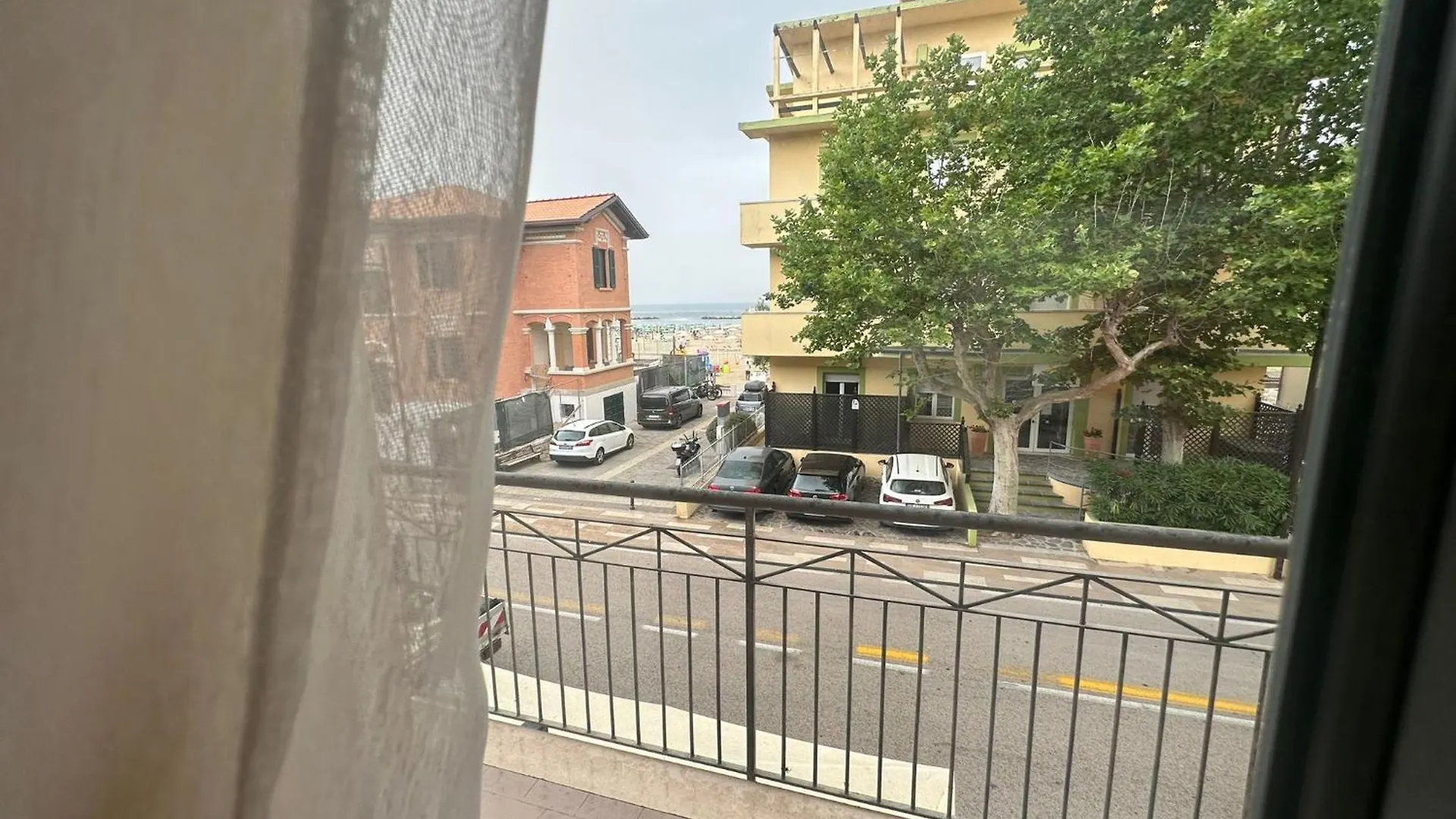 Beach House Holiday Apartments Rimini